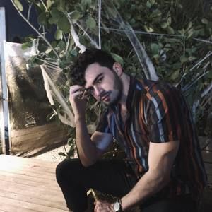 Meet your Posher, Gianni